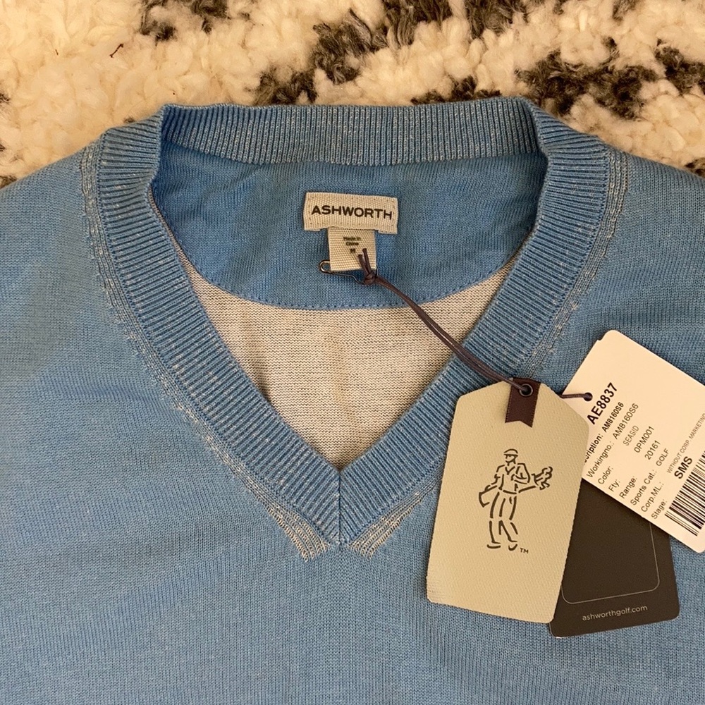 Ashworth Men’s V-neck Sweater